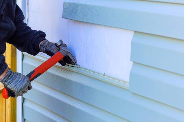 Trusted Emergency Siding Repair service in Libertyville, IL - Creative Siding